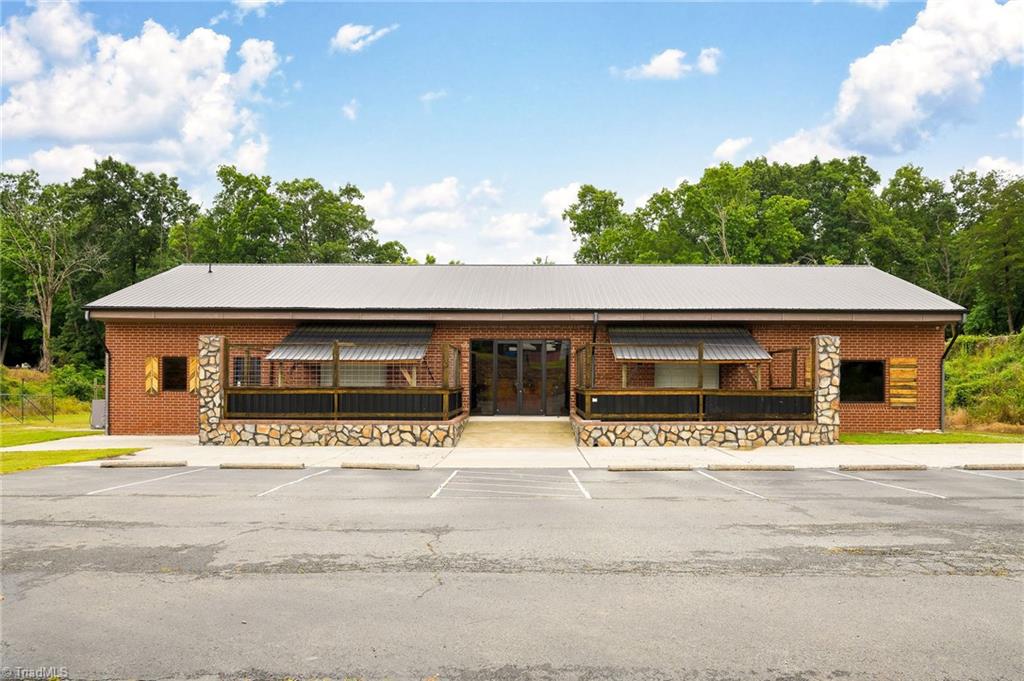 156 Cecil Street Property Photo 1