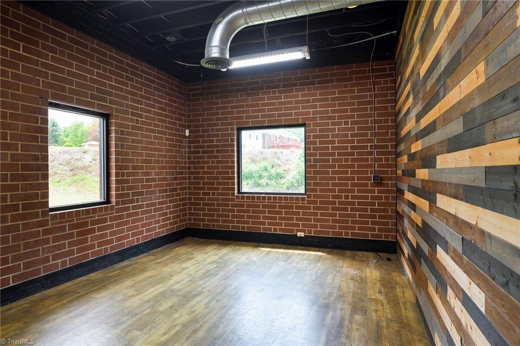 156 Cecil Street Property Photo 13