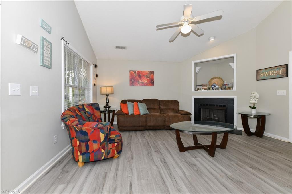 4003 Martin Avenue Property Photo 2