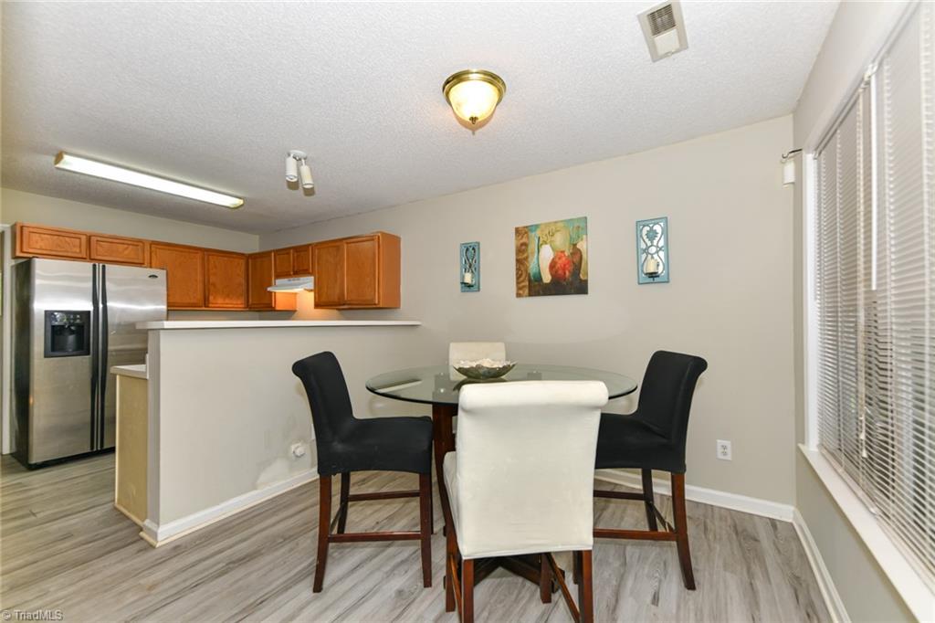 4003 Martin Avenue Property Photo 6