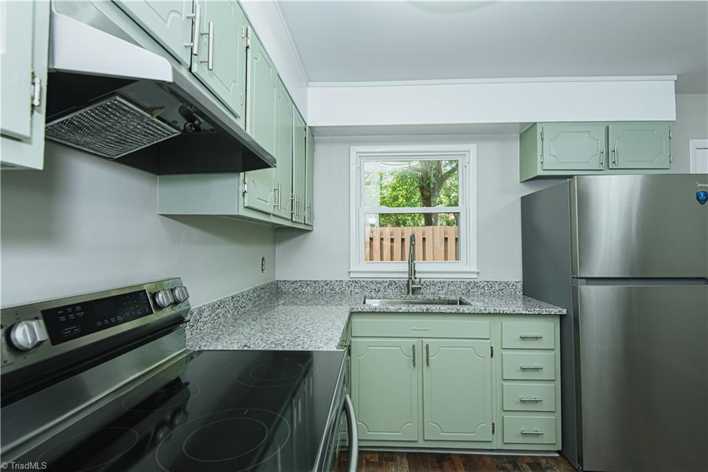 2821 Regent Park Lane Property Photo 9