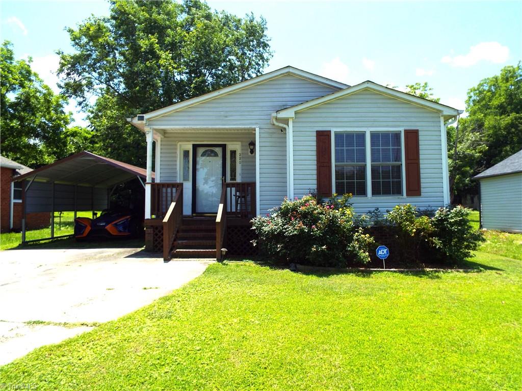 220 Howard Street Property Photo 1