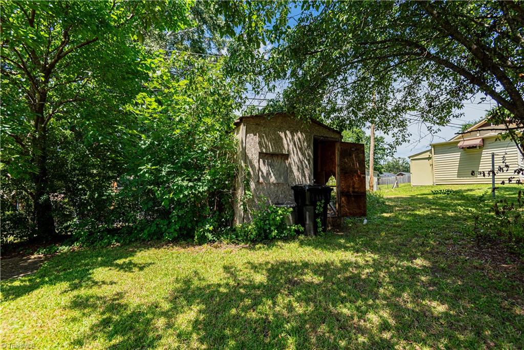 2112 Mckinney Street Property Photo 8