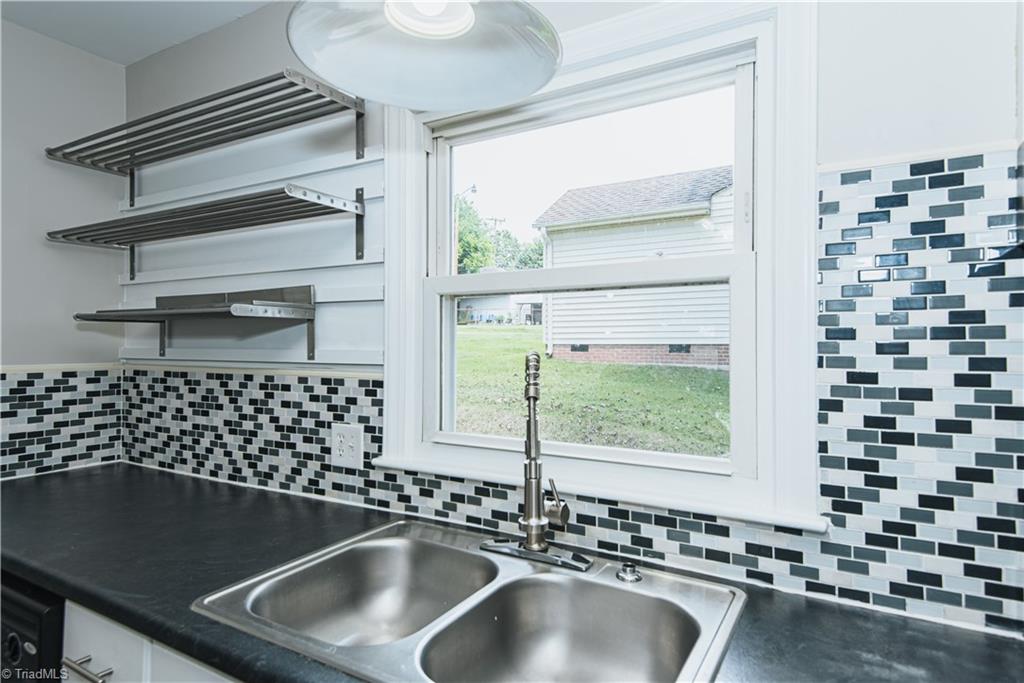 2112 Mckinney Street Property Photo 23