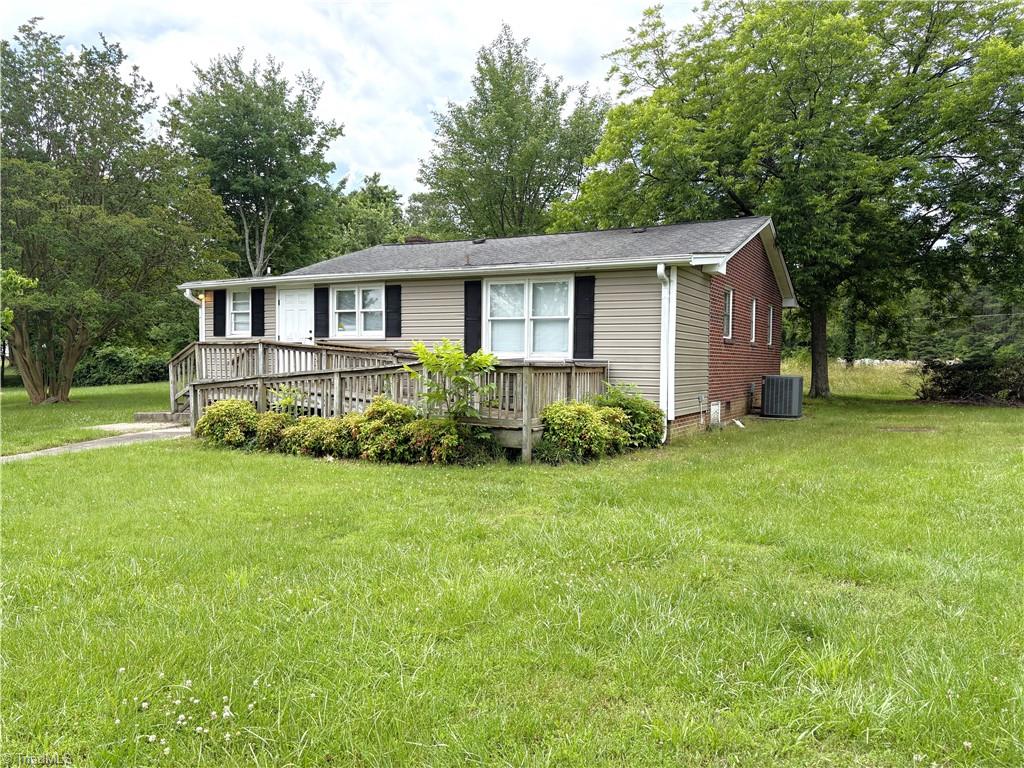 8318 Loyola Drive Property Photo 5