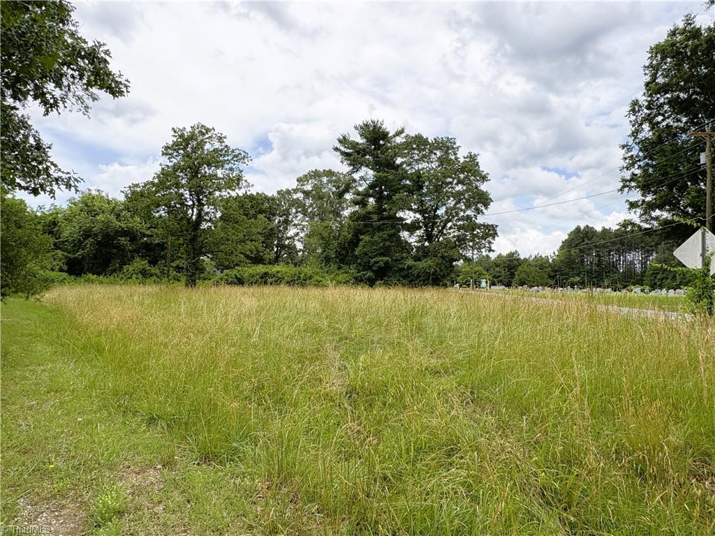 8318 Loyola Drive Property Photo 10