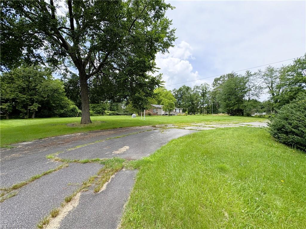 8318 Loyola Drive Property Photo 23