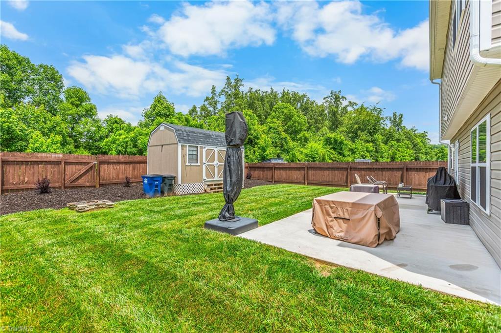 1390 Aurora Glen Drive Property Photo 10