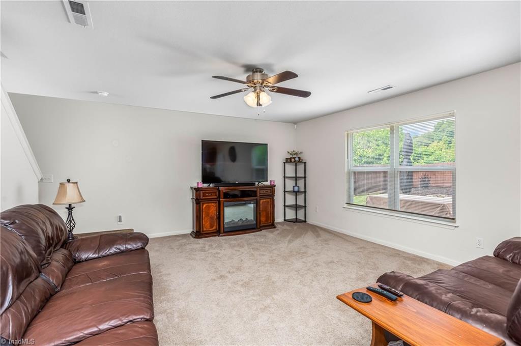 1390 Aurora Glen Drive Property Photo 23