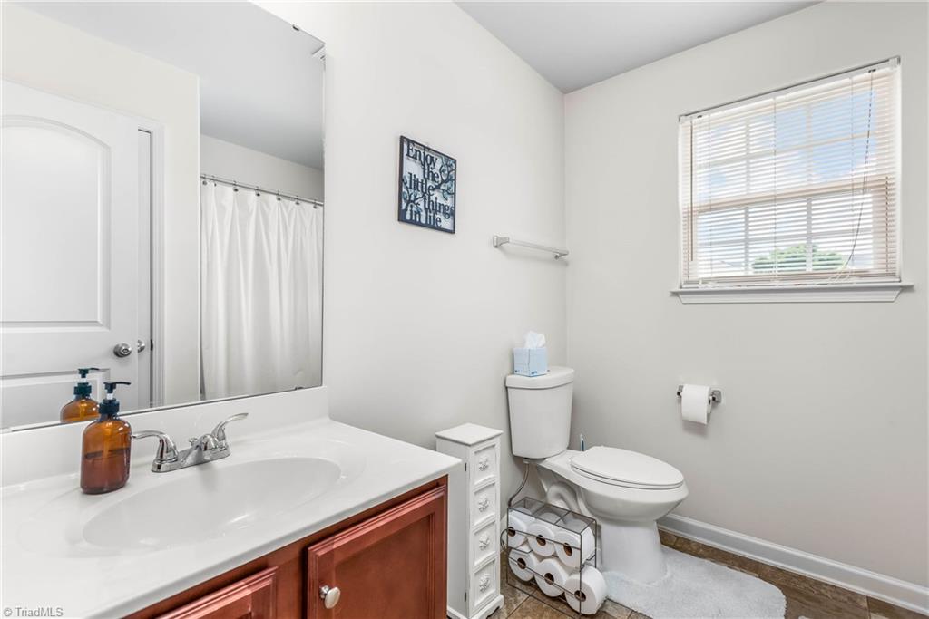 1390 Aurora Glen Drive Property Photo 29