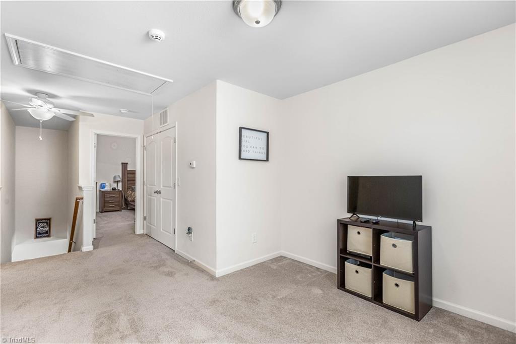 1390 Aurora Glen Drive Property Photo 32