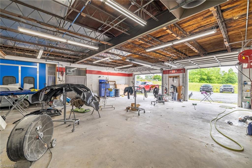 999 Van Buren Road Property Photo 8