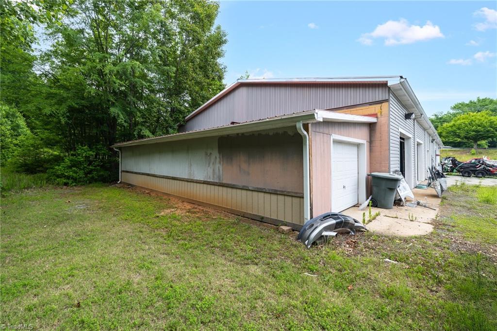 999 Van Buren Road Property Photo 23