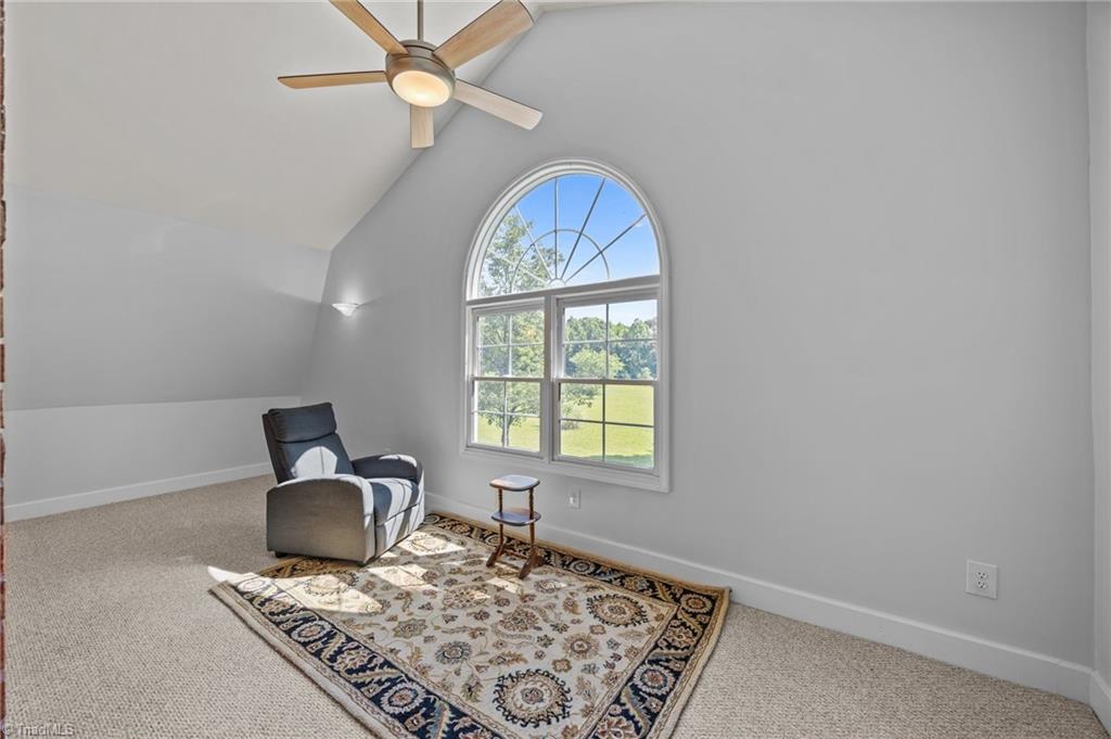 1902 Meadow Lake Lane Property Photo 10