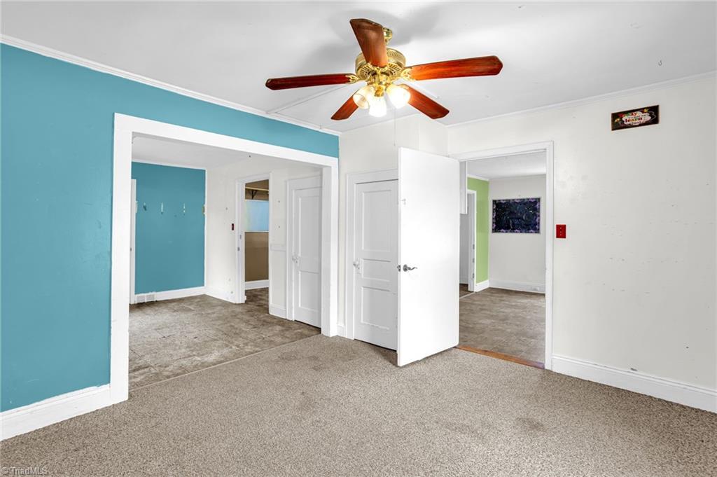 3325 Statesville Boulevard Property Photo 8