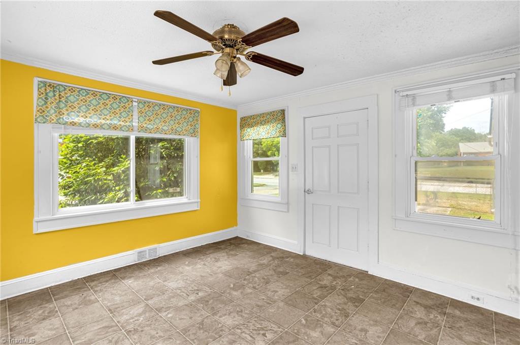 3325 Statesville Boulevard Property Photo 18