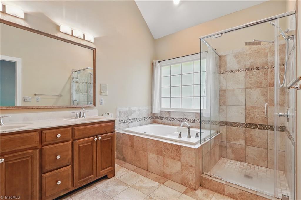 16 Laurel Brook Court Property Photo 24