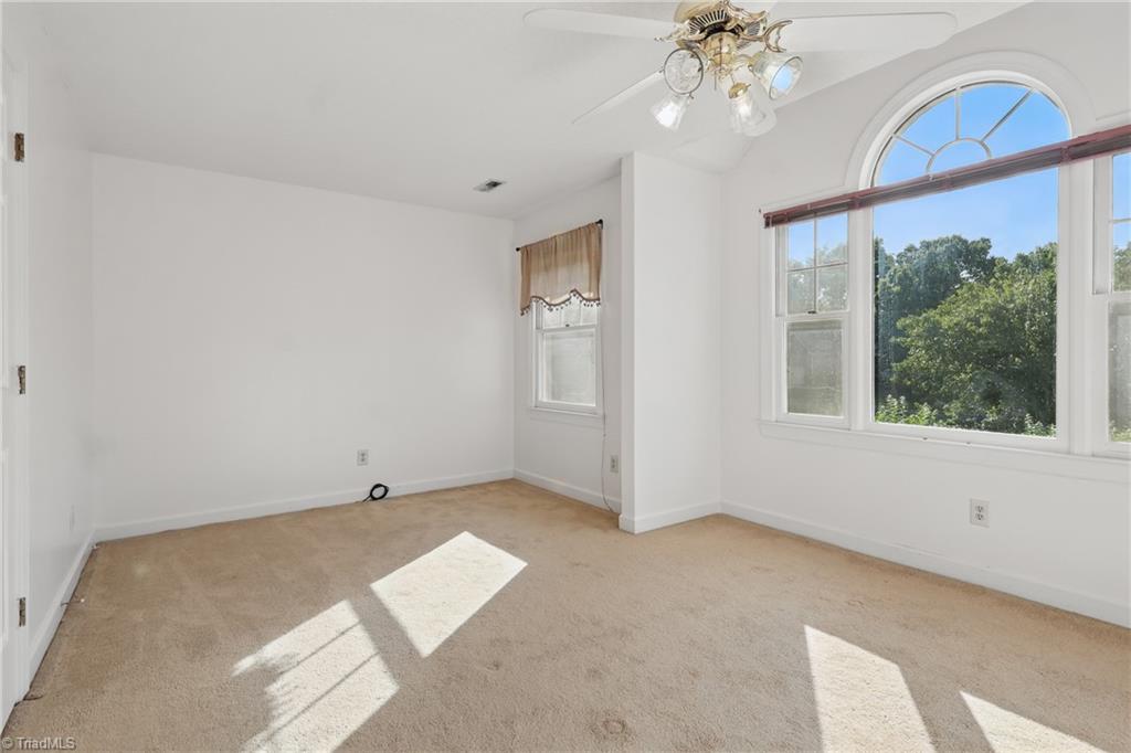 16 Laurel Brook Court Property Photo 28