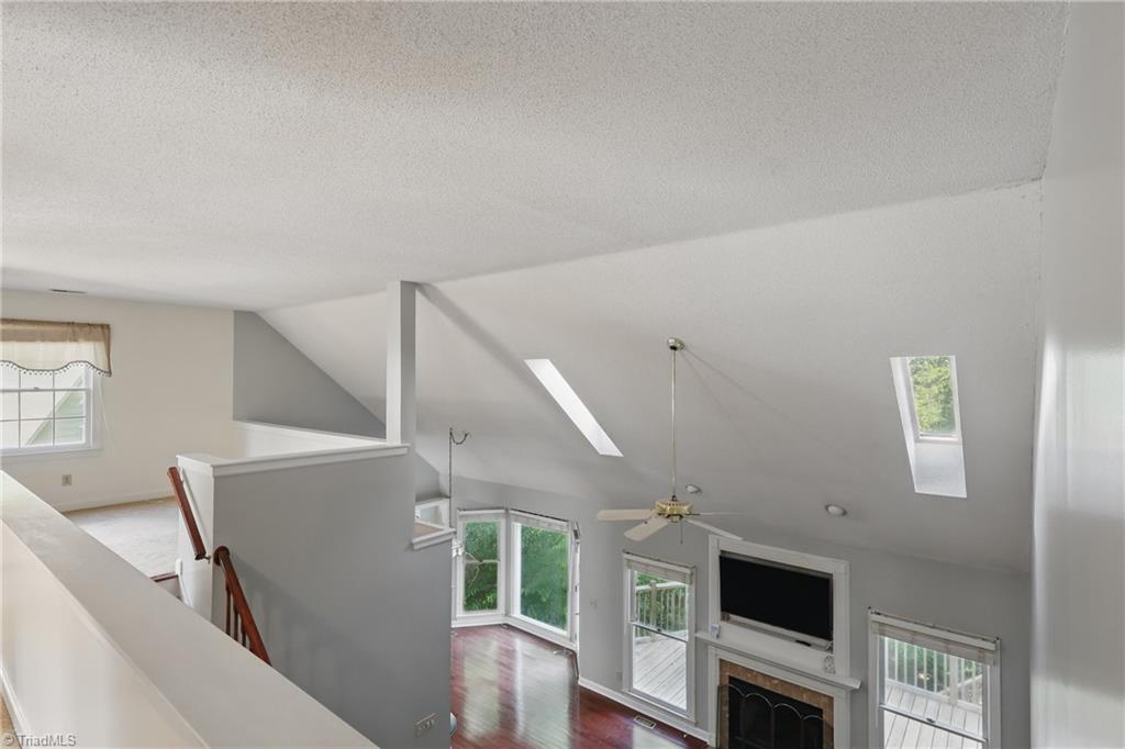 16 Laurel Brook Court Property Photo 33