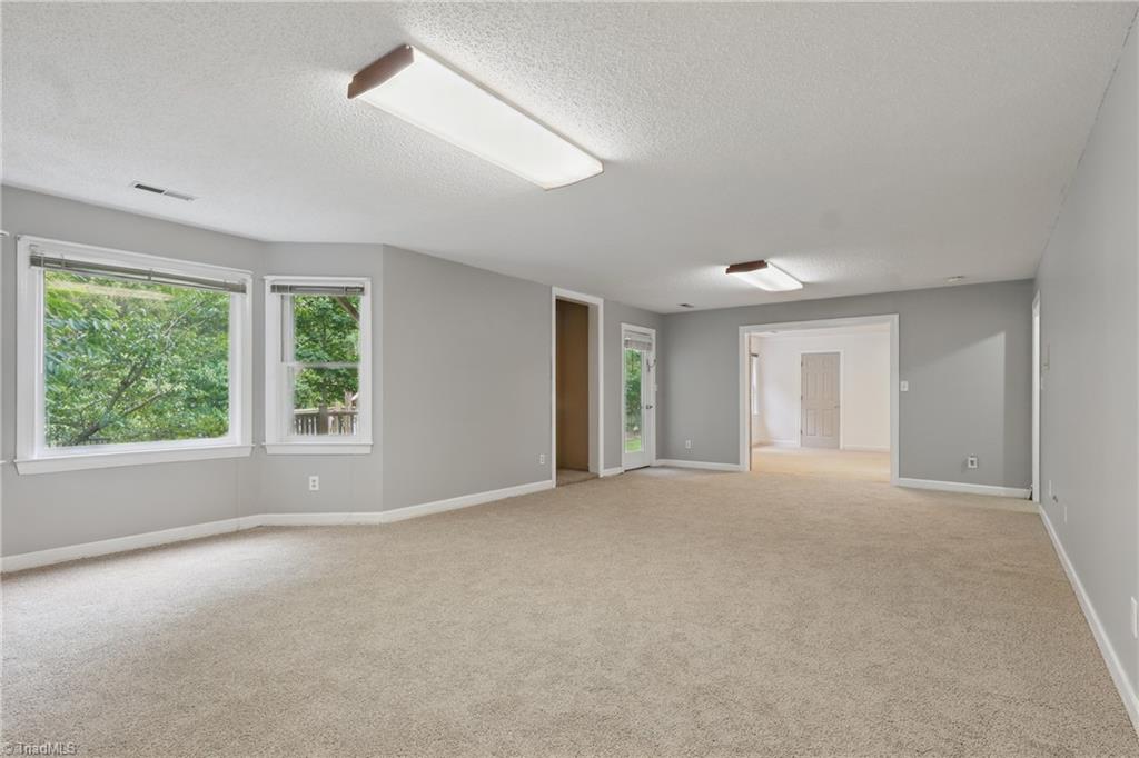 16 Laurel Brook Court Property Photo 36