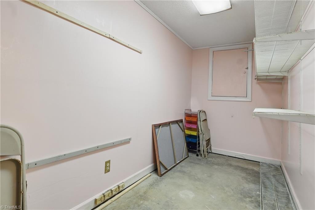16 Laurel Brook Court Property Photo 44