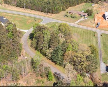 512 S Bunker Hill Road Property Photo 1