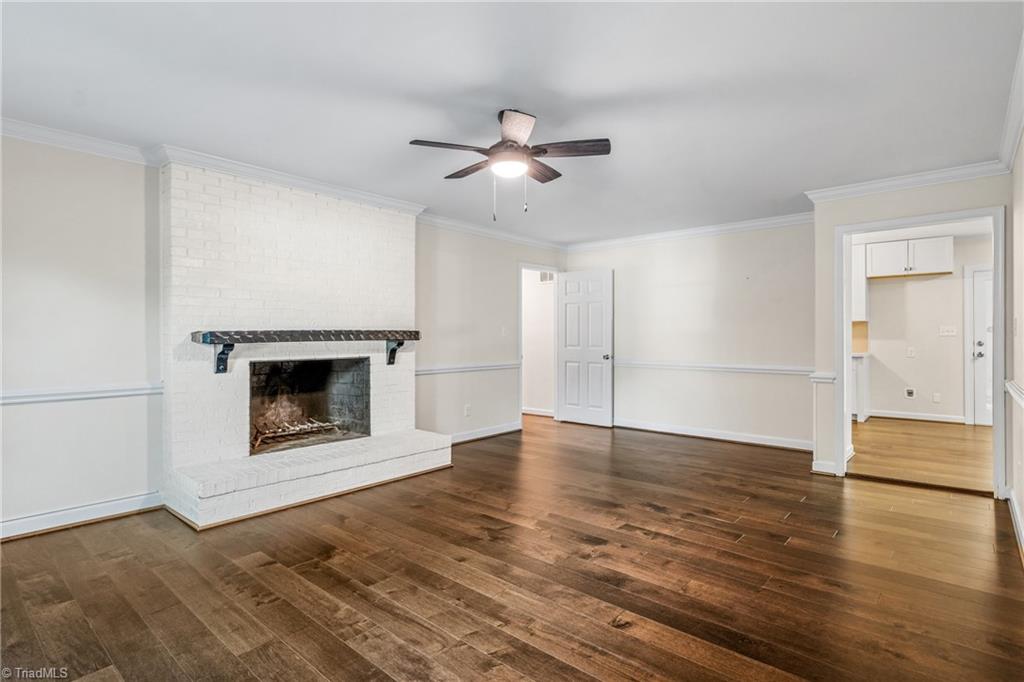 4105 Oak Hollow Drive Property Photo 5