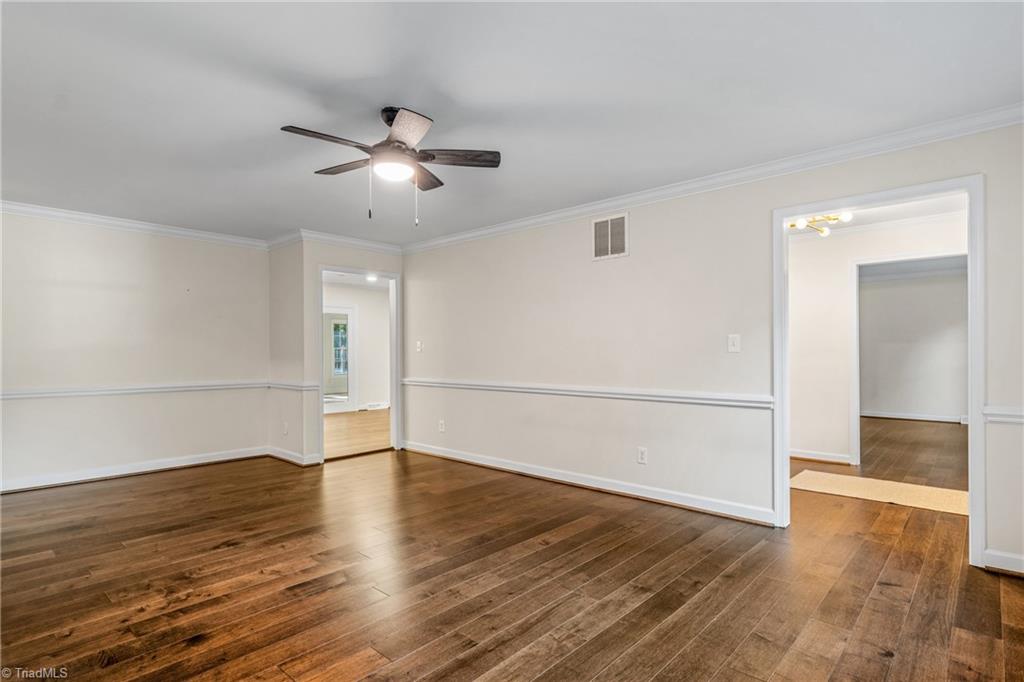 4105 Oak Hollow Drive Property Photo 6