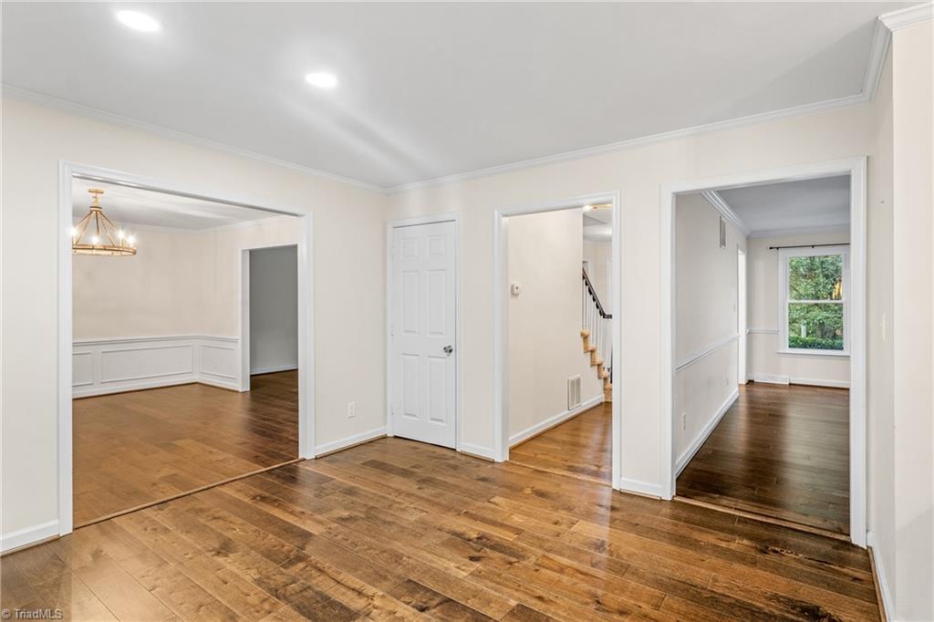 4105 Oak Hollow Drive Property Photo 10