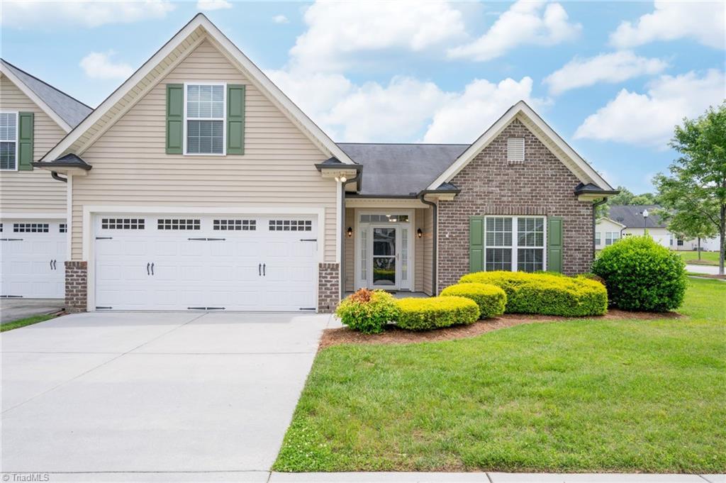 6924 Langdon Village Court Property Photo 1