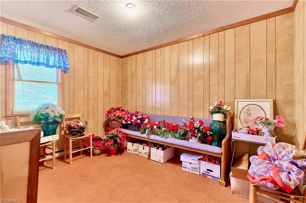 1014 Floyd Church Road Property Photo 18