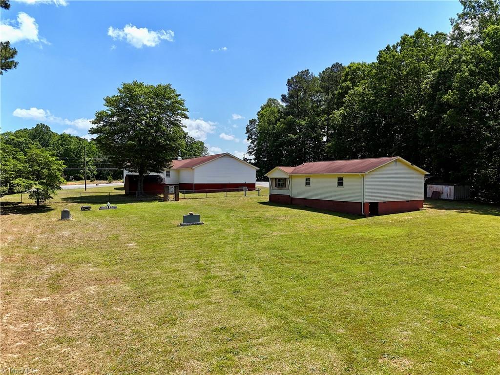 1014 Floyd Church Road Property Photo 23