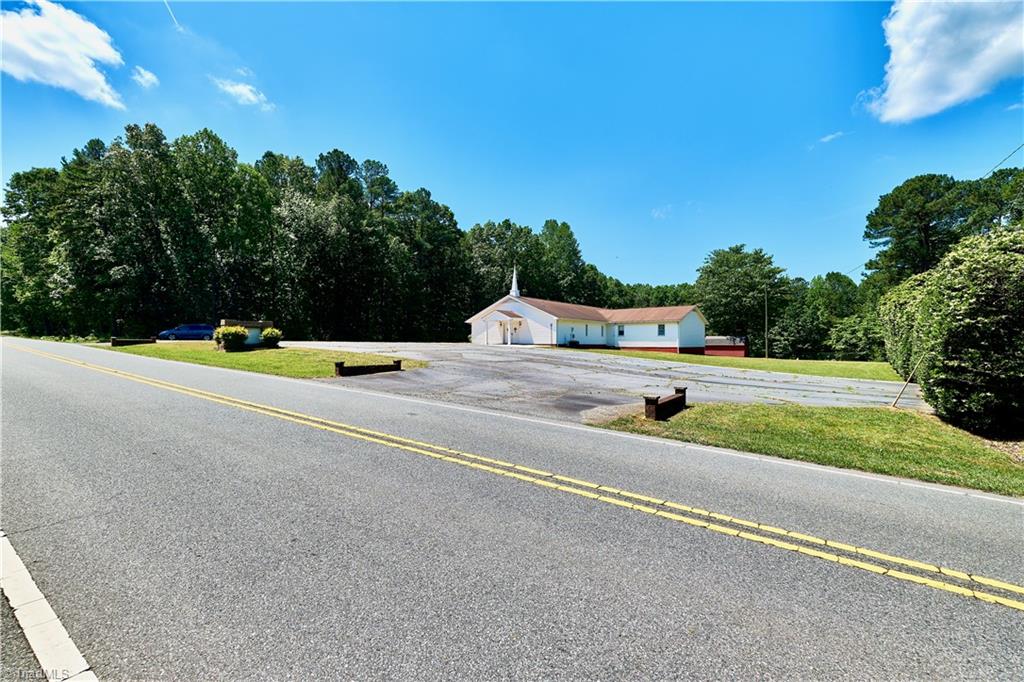1014 Floyd Church Road Property Photo 27