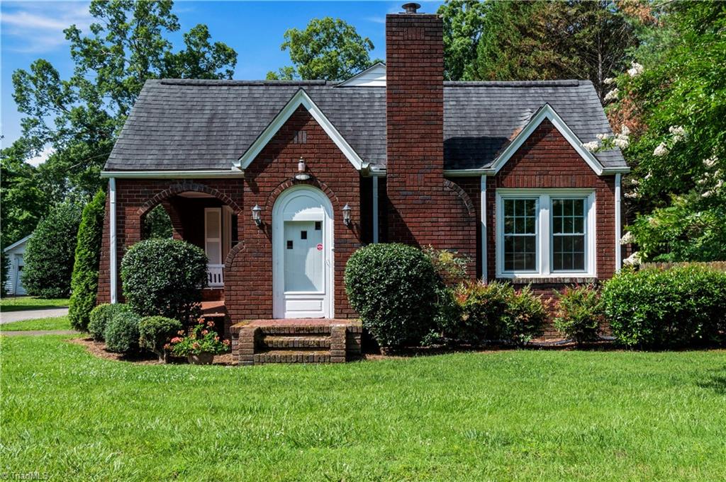 7090 Reynolda Road Property Photo 1