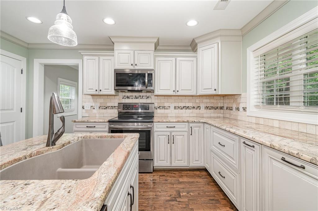 1420 Rankin Road Property Photo 1