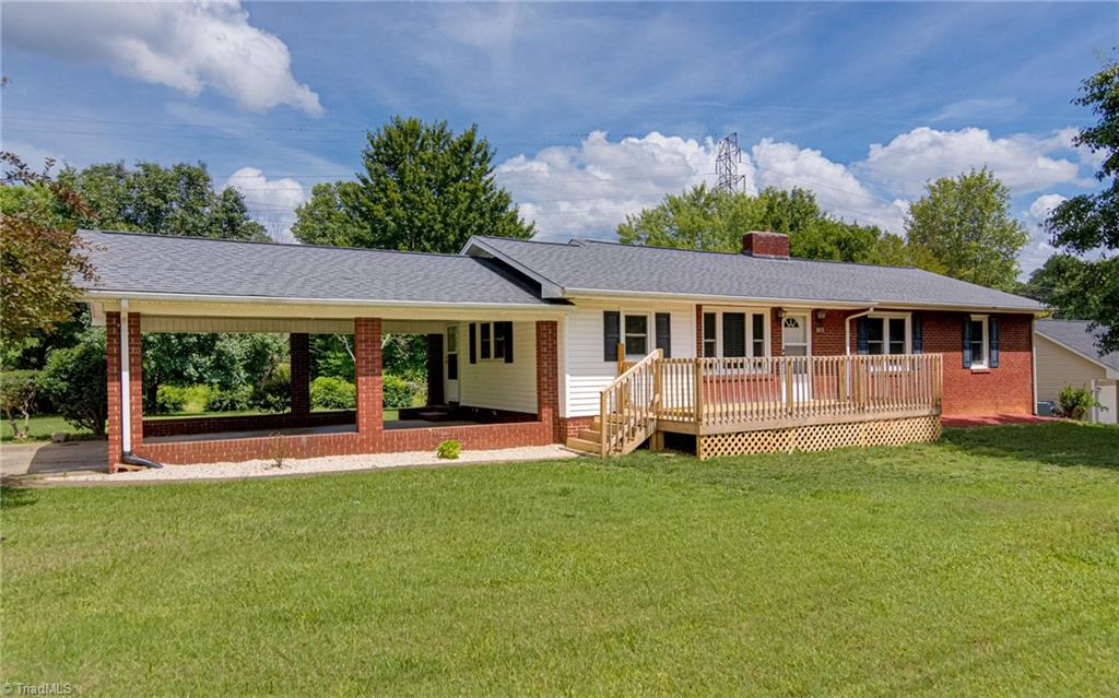 5012 Pinewood Drive Property Photo 1