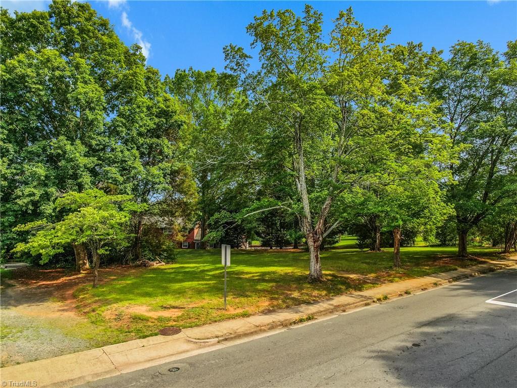 4112 Country Club Road Property Photo 2