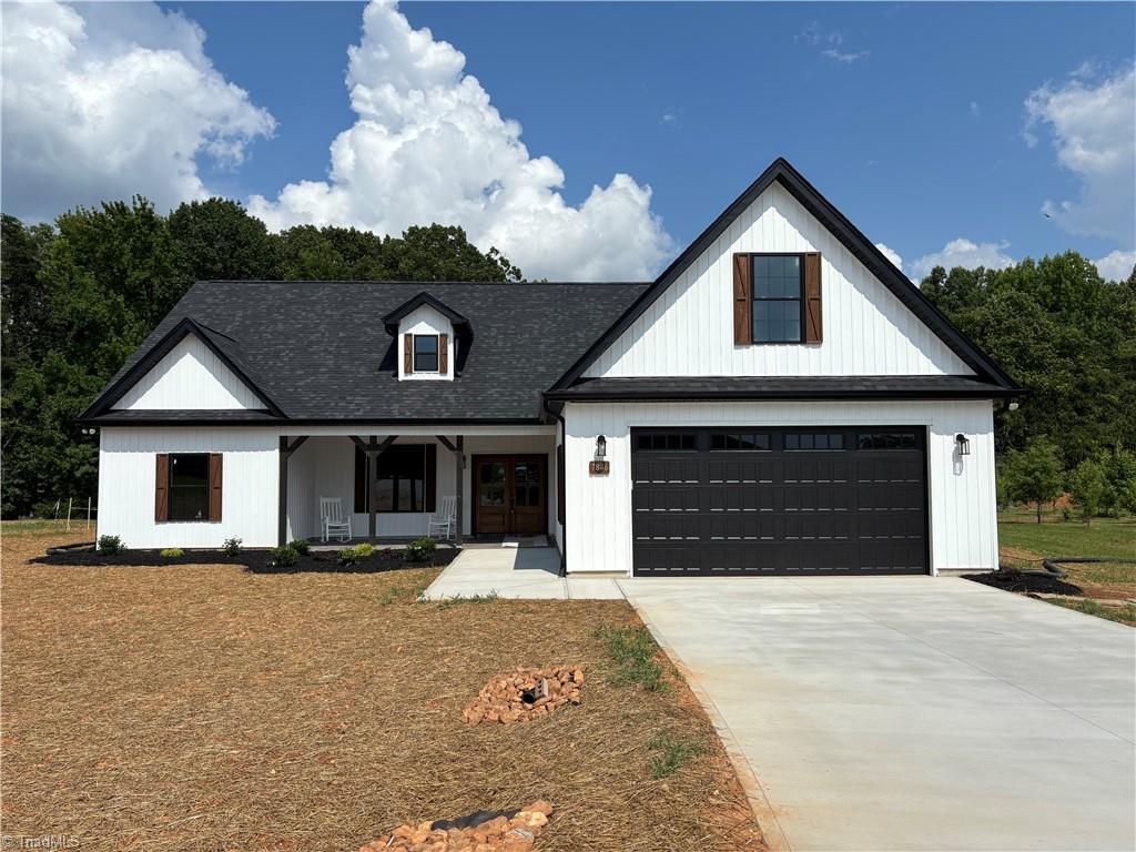 7846 Jackson School Road Property Photo 1