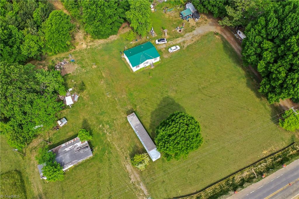 5757 Property Photo 10