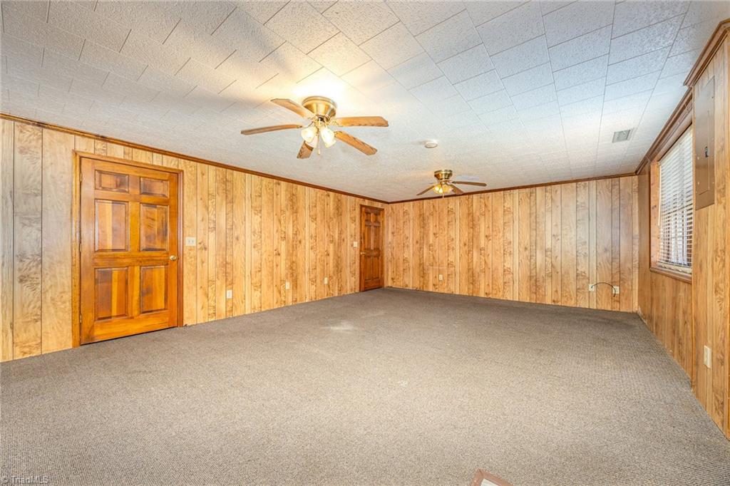 111 W Starmount Avenue Property Photo 7