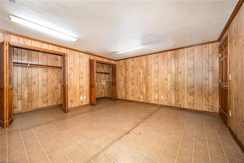 111 W Starmount Avenue Property Photo 13