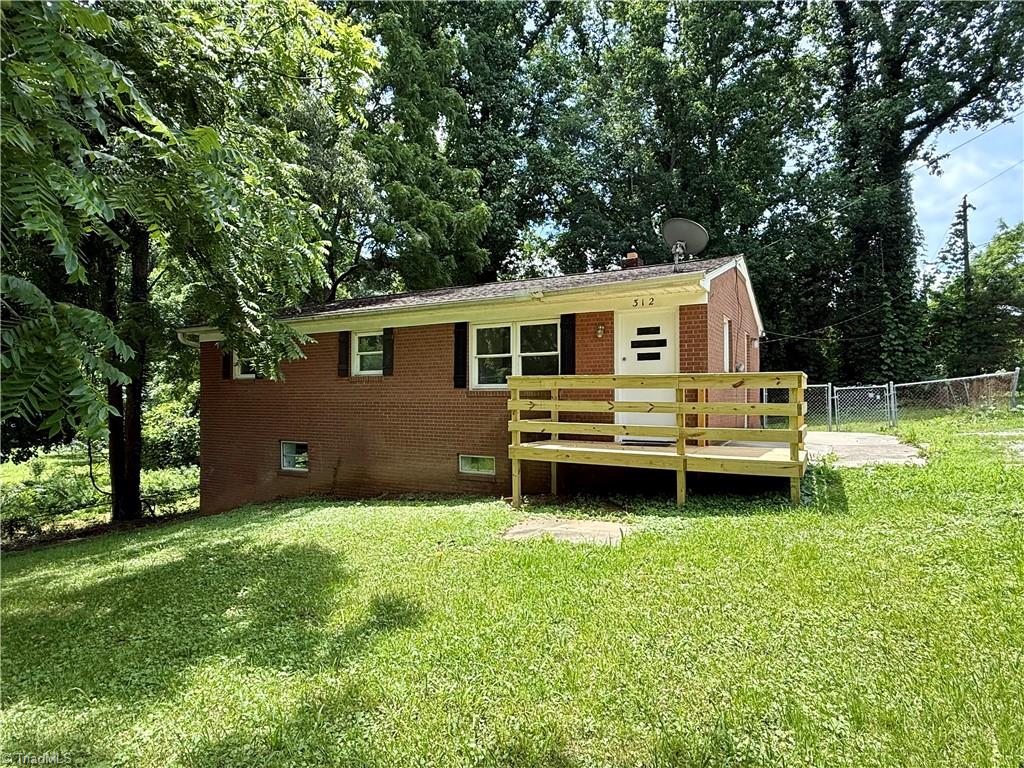 312 Hickory Lane Property Photo 1