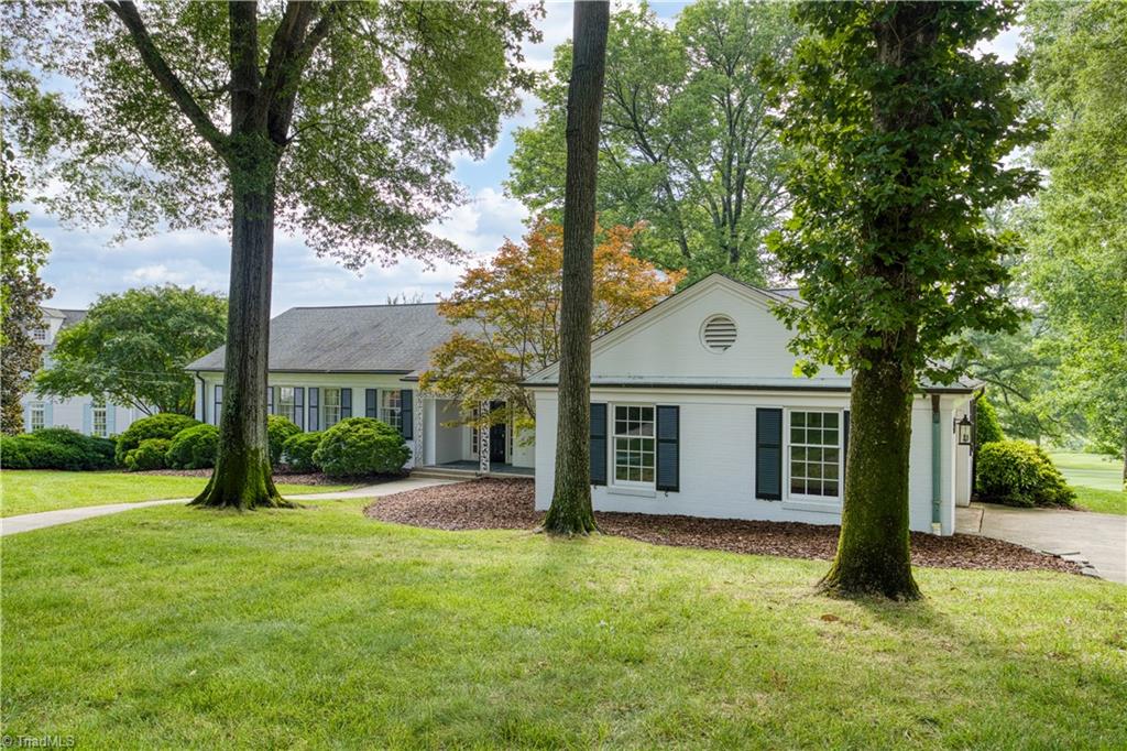 11 Pine Tree Road Property Photo 1