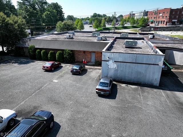 319 N Renfro Street Property Photo 5