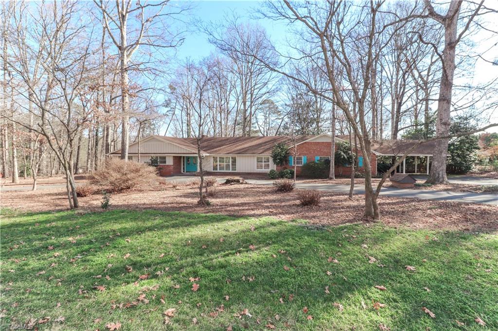 251 Gleneagles Road E Property Photo 1