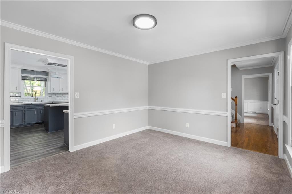 2094 Pembrooke Forest Drive Property Photo 15