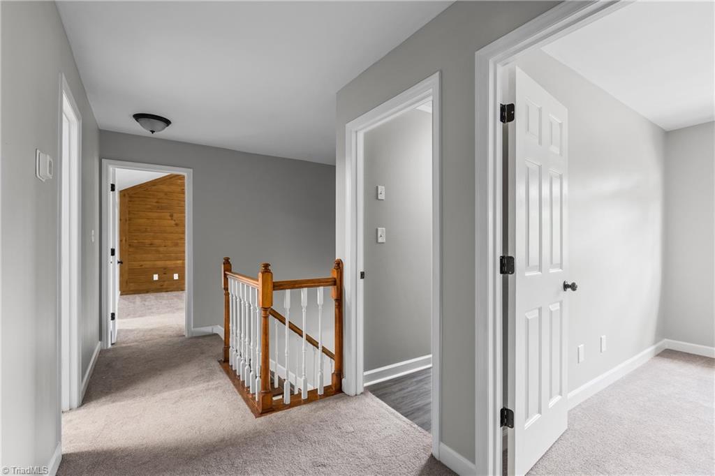 2094 Pembrooke Forest Drive Property Photo 39