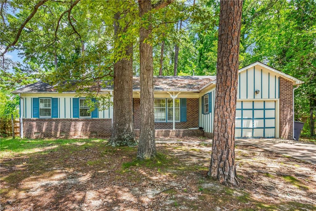 2507 Suffolk Avenue Property Photo 1