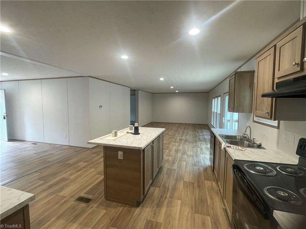 152 Lester Drive Property Photo 8