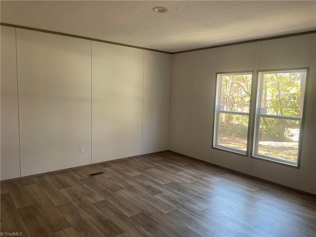 152 Lester Drive Property Photo 14